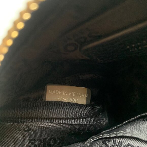 Michael Kors Black Pebbled Leather Wristlet Clutch Bag – Gold Plate Logo, Zip - Picture 5 of 6